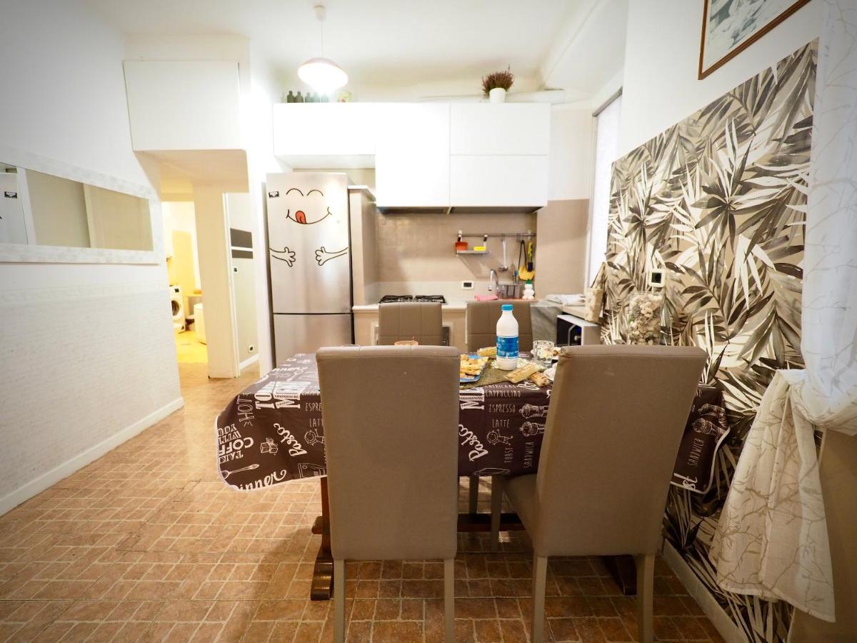 Dimora Delle Camelie Apartment Genoa Bagian luar foto